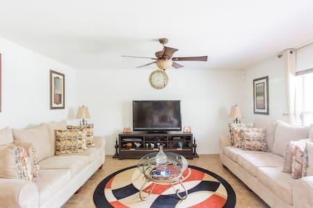 Modern 4 Bedroom House With Swimming Pool 클리어워터 외부 사진