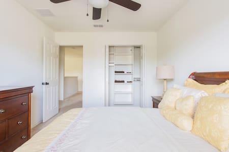 Modern 4 Bedroom House With Swimming Pool 클리어워터 외부 사진
